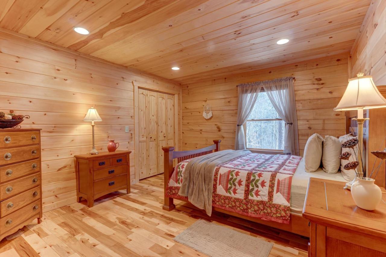 Hot-Tub 6 Seater, Fire-Pit, Master King Bed, Wineries, Pickleball, Resort Amenities Ellijay Exteriér fotografie