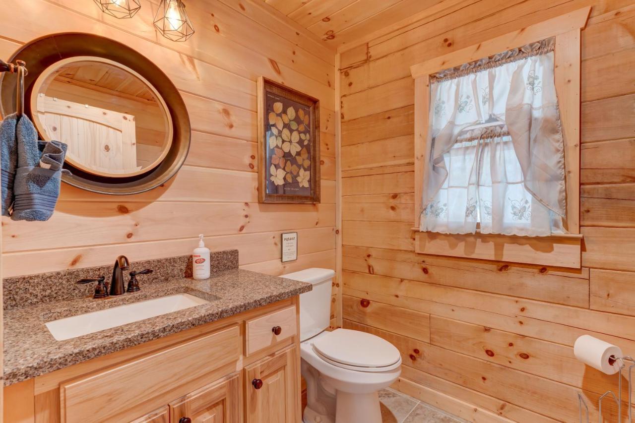 Hot-Tub 6 Seater, Fire-Pit, Master King Bed, Wineries, Pickleball, Resort Amenities Ellijay Exteriér fotografie