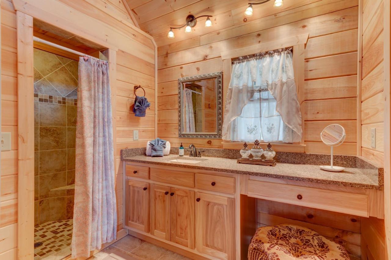 Hot-Tub 6 Seater, Fire-Pit, Master King Bed, Wineries, Pickleball, Resort Amenities Ellijay Exteriér fotografie