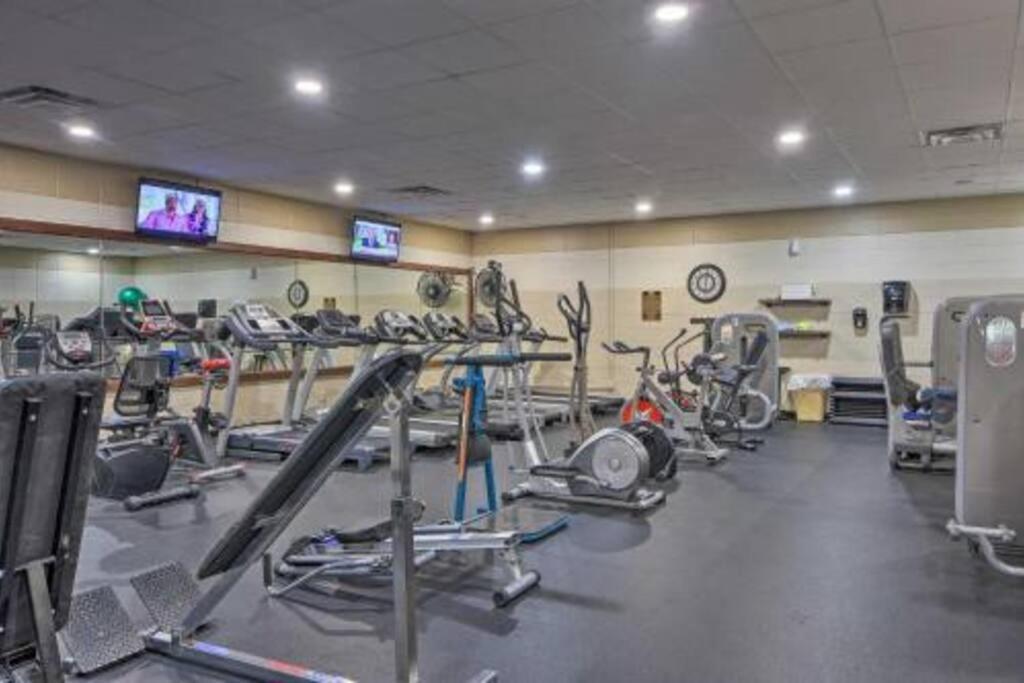 Hot-Tub 6 Seater, Fire-Pit, Master King Bed, Wineries, Pickleball, Resort Amenities Ellijay Exteriér fotografie